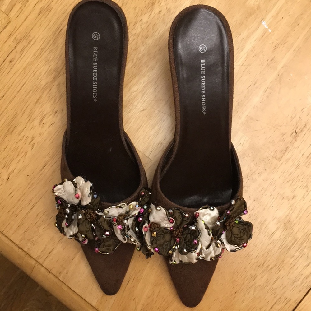 Brown suede mules SZ 6.5 by Blue Suede Shoes